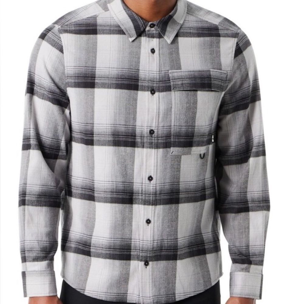 Bass Outdoor NWT HEATHER GREY men’s classic fit plaid flannel button stretch
